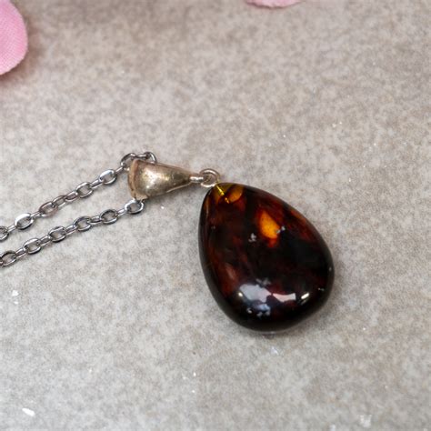 Amber Necklace #11 - The Crystal Council