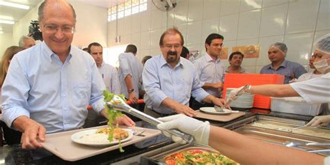 Bom Prato Ribeir O Preto Comemora Anos Menu Especial Em