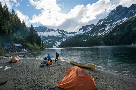 25 Beautiful Lakeside Campsites