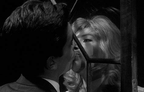 Monica Vitti And Alain Delon L Eclisse Alain Delon Monica Cinema