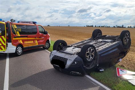 Unfall Bei G Sten Vorfahrt Missachtet Zwei Verletzte Nach Crash Im