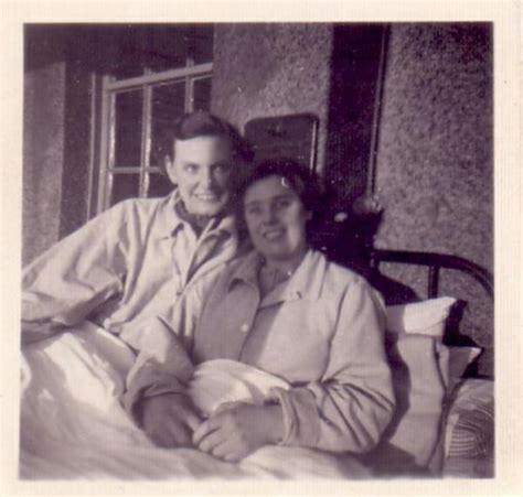 Patient And Visitor At Astley Ainslie Hospital, Nov 1951 - Edinburgh ...