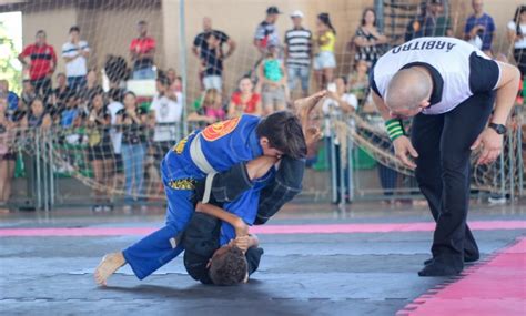 Secretaria de Esporte tem vagas disponíveis para aulas de Jiu jitsu e