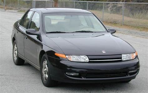 2000 Saturn L-Series Pictures - 16 Photos | Edmunds