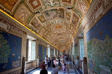 Tripadvisor Museos Vaticanos Y Entrada Exclusiva Al Gabinete De Las