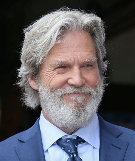 JEFF BRIDGES FELL FOR WAITRESS ACCEPTING HER WITH FACIAL INJURIES