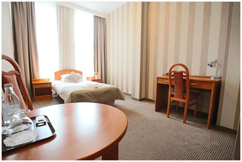 Hotel POLONEZ rooms accommodation conferences restaurant in Krakow Poland