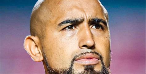 Arturo Vidal apuntó contra ex jugadores de la Selección de Chile