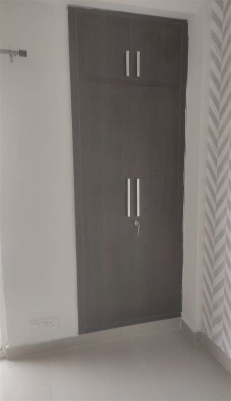 2 Doors 17mm Brown Wooden Wardrobe With Locker At Rs 900 Sq Ft In