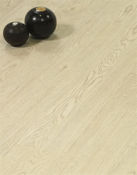 White Oak Vinyl Flooring: An In-Depth Look - Flooring Designs