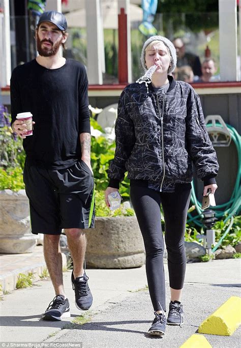 Miley Cyrus Goes Topless On Instagram After Posing Naked In The Bathtub Daily Mail Online