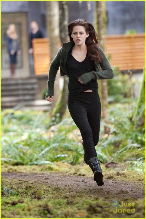 Daydream Stars Kristen Stewart New Breaking Dawn Pic Twilight