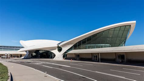 Twa Hotel Inside Eero Saarinen S Jfk Airport Terminal Opens Reservations