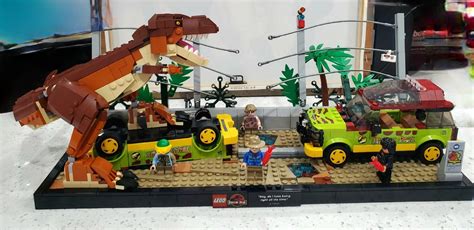 Jurassic Park - TRex Scene : r/lego