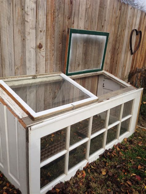 The Baeza Blog: Upcycled Greenhouse From Old Windows and Doors.