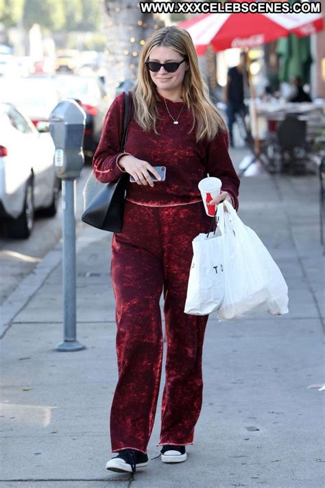 Mischa Barton Beverly Hills Beverly Hills Celebrity Beautiful Babe