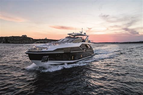 Azimut Grande Metri Flybridge Boten Te Koop Yachtworld