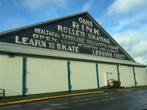 Check Out America's Oldest Roller Rink Right Here in Oregon