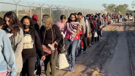 M S De Mil Cubanos Entraron Por La Frontera Sur A Los Eeuu En