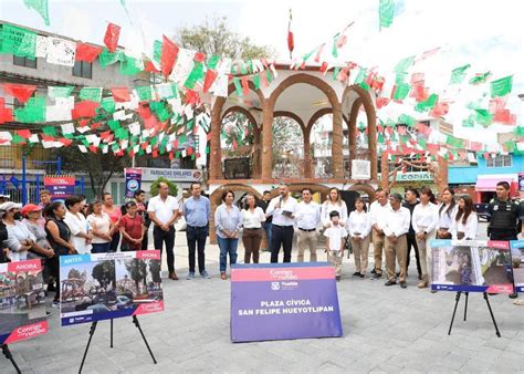 RECONOCEN A SERVIDORES PÚBLICOS El Universal Puebla