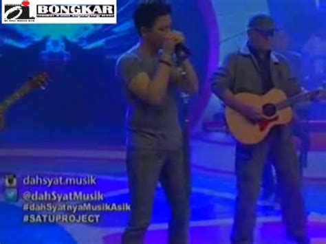 Iwan Fals Feat Noah Yang Terlupakan Youtube