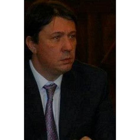 Куюмджиев: Борисов внесе проект служебното правителство да взима нови заеми
