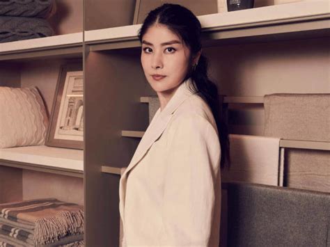 Kelly Chen Makes First Appearance Since Accident