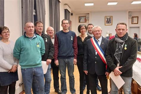 Cinq Agents De Vimoutiers Re Oivent La M Daille D Honneur