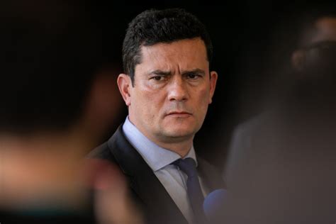 Moro Diz Que Entregará Inquérito Da Facada Para Bolsonaro