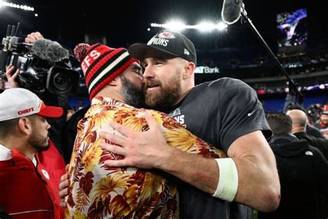 La emotiva felicitación de Jason Kelce a Travis tras el triunfo de los