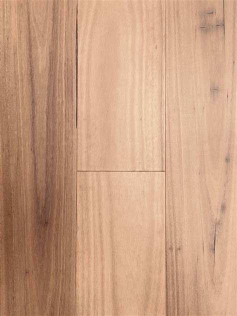 Fiddleback Blackbutt Engineered Timber Flooring 1860mm X 189mm X 14 3mm