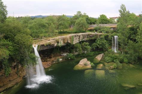 Cascada De Pedrosa De Tobalina Valle De Tobalina Burgos Spain