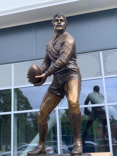 The Sporting Statues Project John Holmes Leeds Rhinos Rlfc