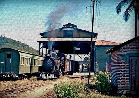 Historiadeelsalvador On Twitter Estaci N De Ferrocarril En Santa Ana