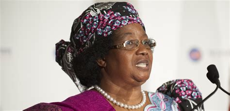 Self-exiled Malawi’s ex-president Joyce Banda returns home – Medafrica Times