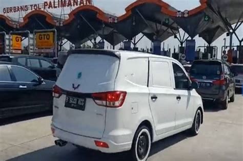 Arus Balik Tol Cipali Padat Ribuan Kendaraan Antre Di Gerbang Tol