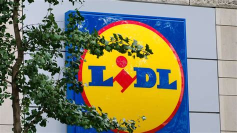 Einkaufen Nur Noch F R Genesene Und Geimpfte Lidl Und Aldi Treffen