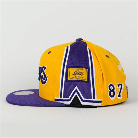 Mitchell And Ness Snapback Los Angeles Lakers Championship Pack 2 Titles 80 S Yellow Purple