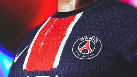 Le Psg D Voile Son Nouveau Maillot Que Les Joueurs Porteront Dimanche