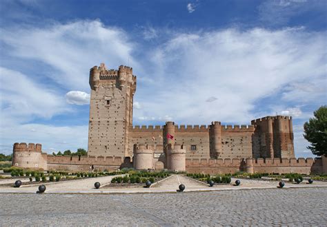 Visit Castile and León | Holidays In Castile and León | Ambition Earth