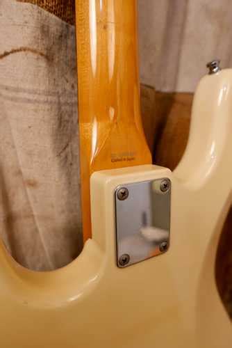 Fender Ri Jazz Bass Vintage White Guitars Electric Solid