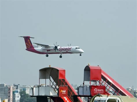 Spicejet’s Delhi Dubai Flight Diverted To Karachi Due To Fuel Indicator Malfunction Business