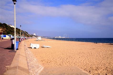 Promenade, Bournemouth, Dorset. Editorial Photo - Image of vacations ...