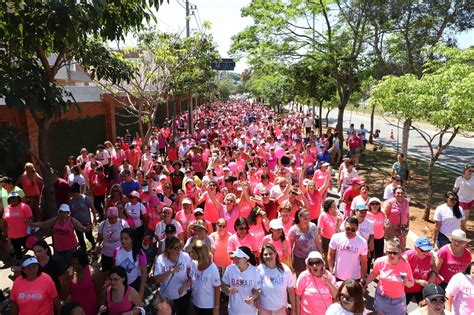 Caminhada Outubro Rosa Atrai Mais De Pessoas Em S O Caetano Viva Abc