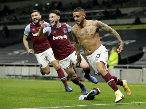 Manuel Lanzini Lands Hammer Blow On Spurs And 5 More Famous Football