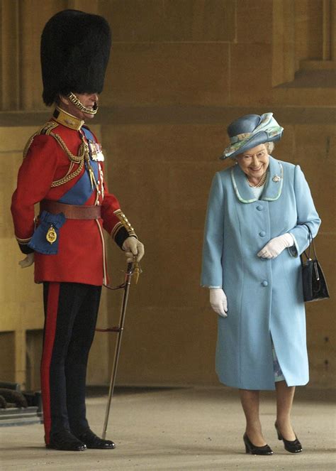 Photo Shows Queen Laughing At Bees Not Prince Philip Ap News