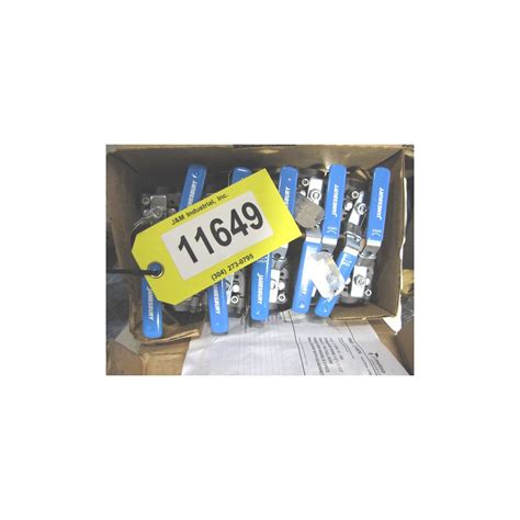 Unused Jamesbury 12 Ball Valves Series 4000 Model B One Lot Of 77