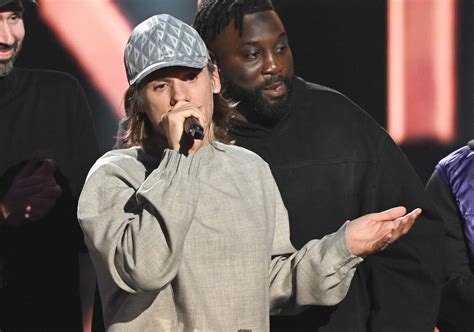 Photo Le rappeur Orelsan Chanson originale avec La Quête Concert