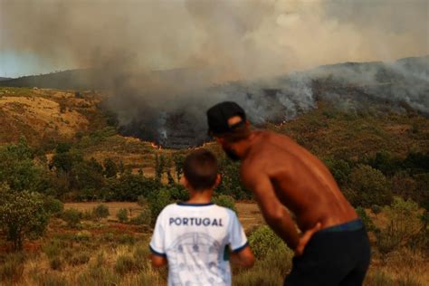 Doze Meios A Reos E Mais De Mil Operacionais Combatem Fogo Na Serra Da