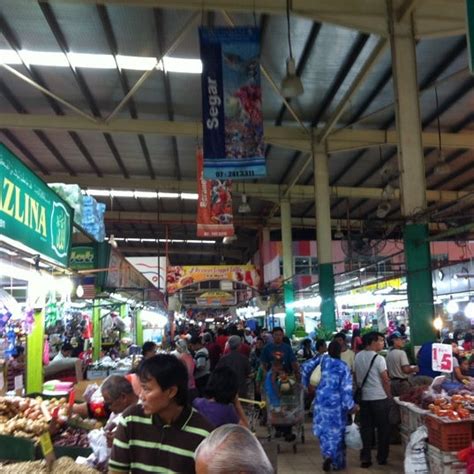 Pasaraya Hwa Thai Kip Mart Tampoi Singapore